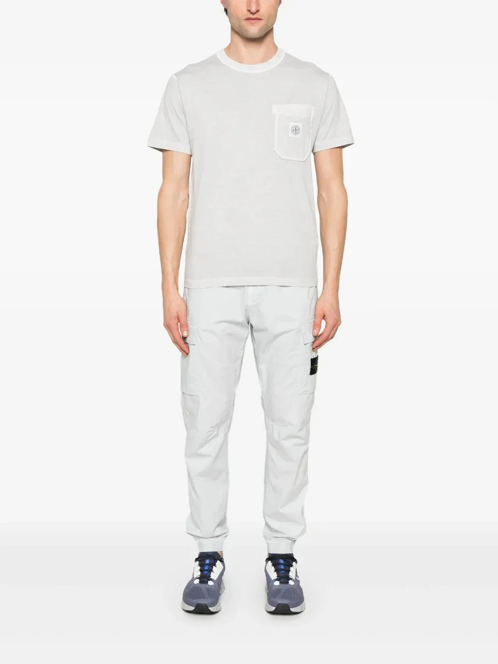 tapered-leg cargo pants
