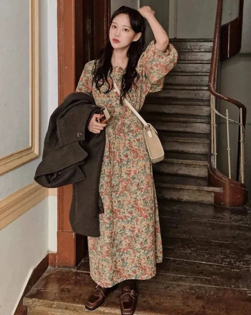 Vintage-Style A-Line Floral Dress With Square Neck