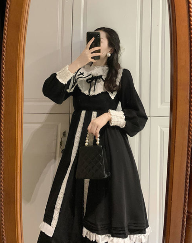 Ruffled Lolita Dress With Laced Collar