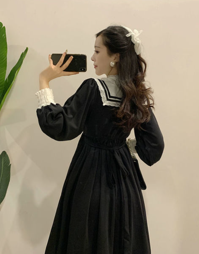 Ruffled Lolita Dress With Laced Collar