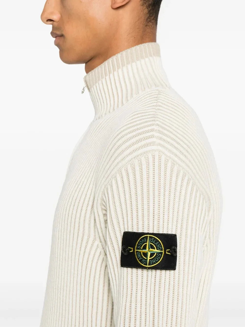 pull en maille nervurée