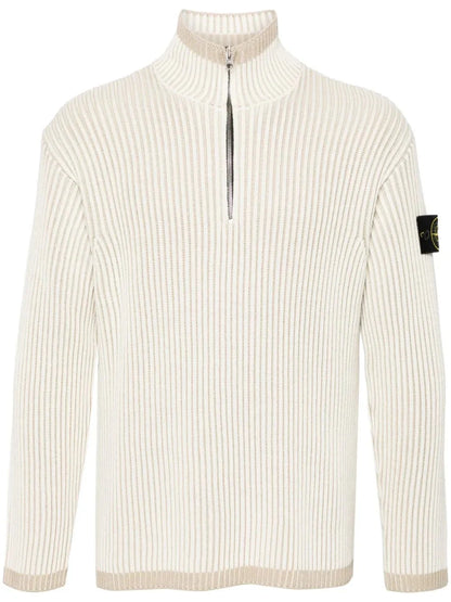 pull en maille nervurée