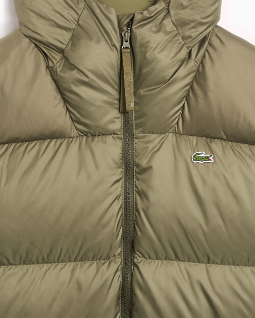 Short Water Repellent Hooded Puffed Jacket